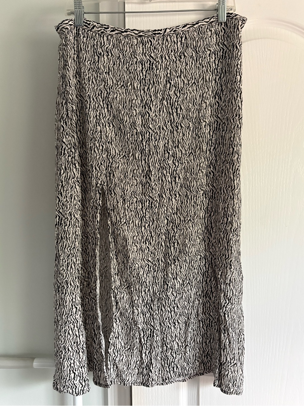 H&M Crêped Midi Skirt